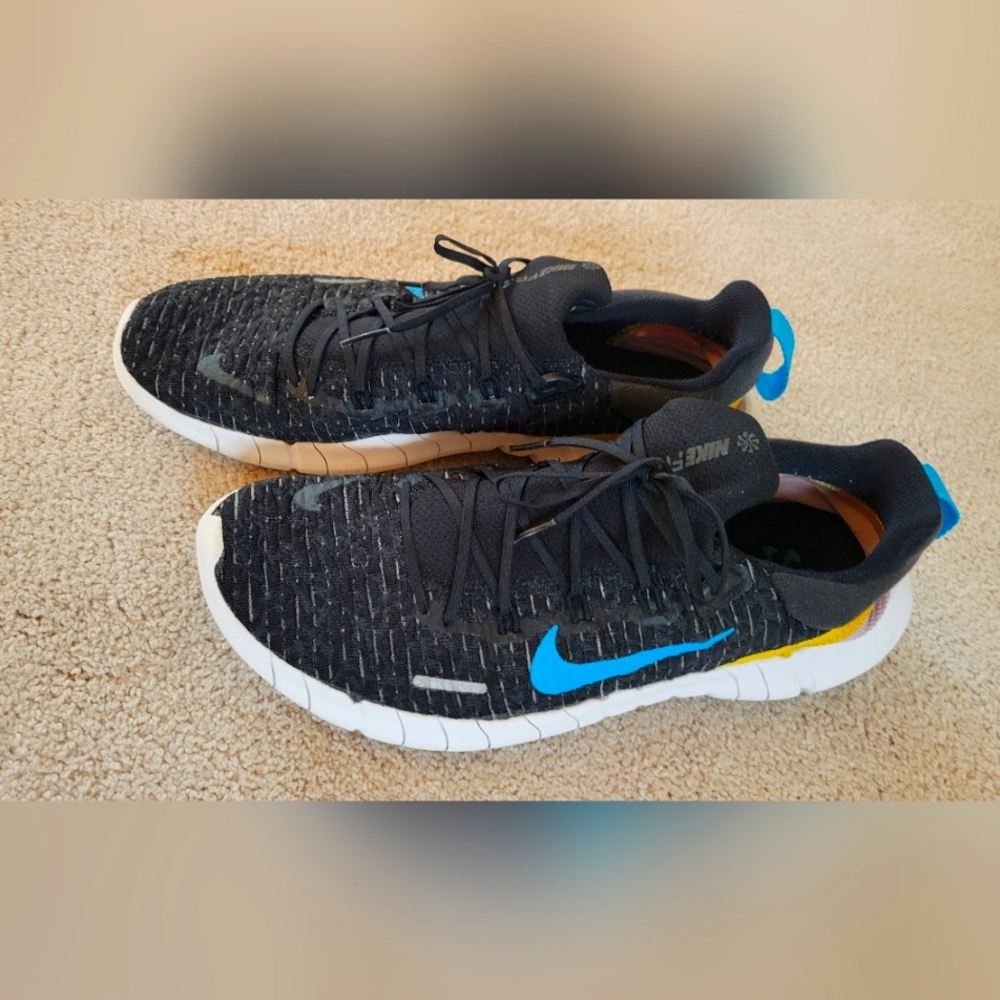 Nike Free Run 5.0 RN Next Nature Mens 10.5 Black and Blue Sneakers